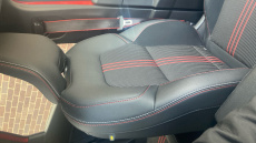 Renault Captur 1.3 Mild hybrid 140 R.S. Line 5dr Petrol Hatchback